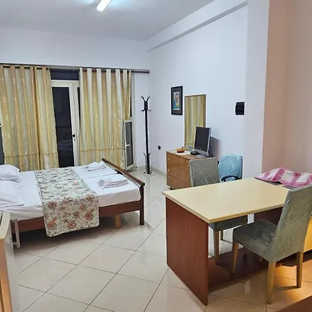 Dr House Appartement Golem (Tirana)